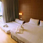 Greystone D\' Majestic Place