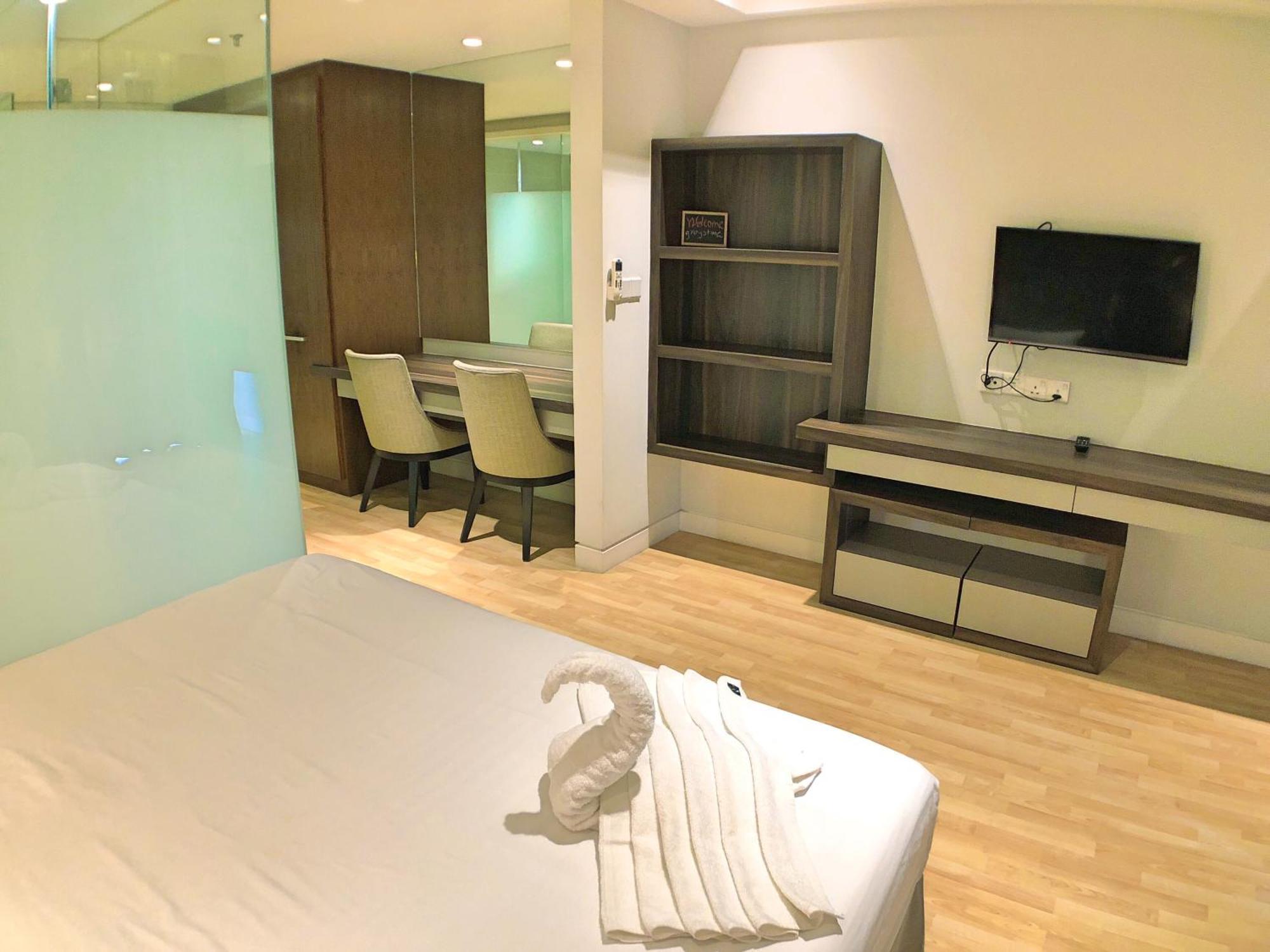 Greystone D' Majestic Place