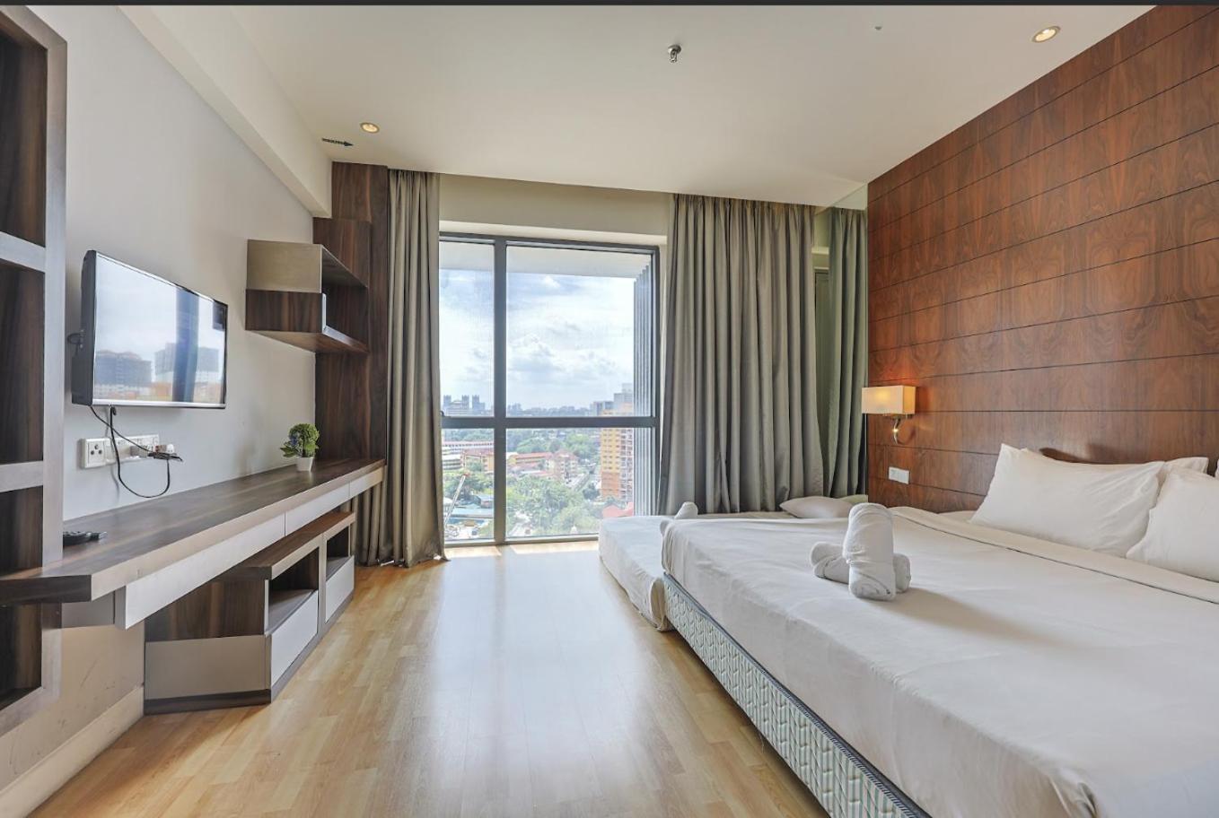 Greystone D' Majestic Place *