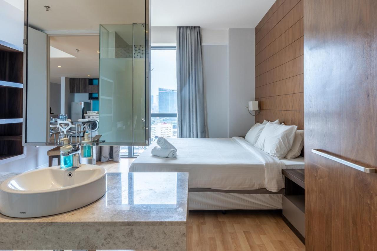 Greystone D' Majestic Place Apartment *