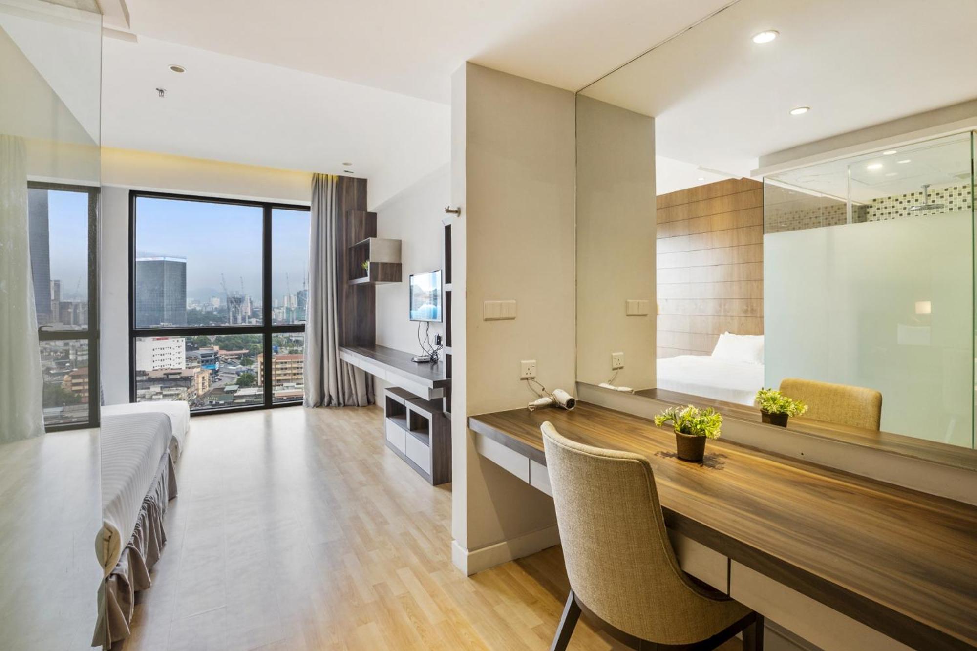 Greystone D' Majestic Place Apartment *